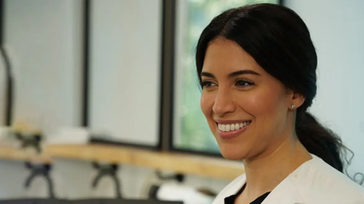 Dental Bridges vs. Implants: What’s the Difference?