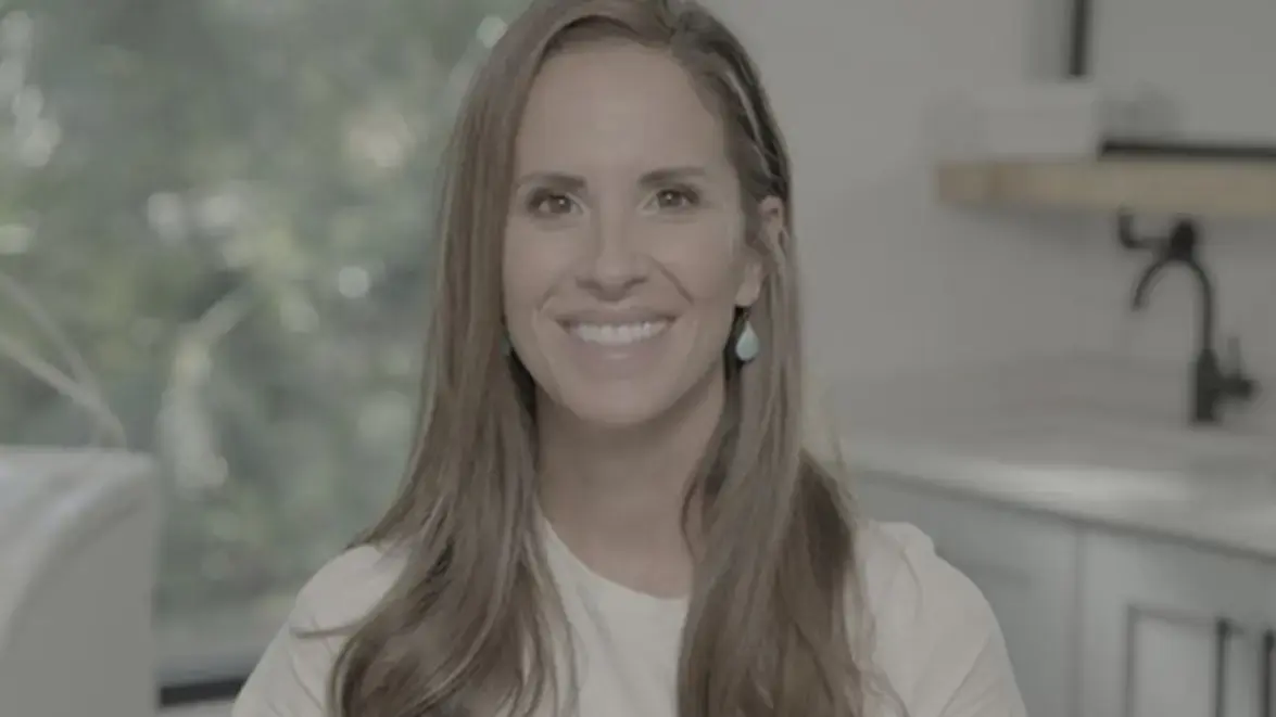 Porcelain vs. Ceramic Veneers: Which Is Better?